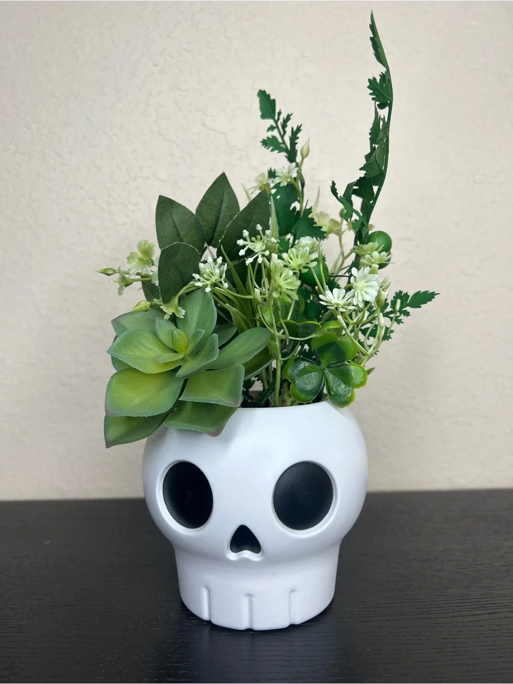 NEW Target Bullseyes Playground Halloween Potted Skull Faux Plant
